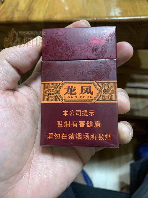 揭秘3元金香港香烟总仓，价格背后的产业传奇